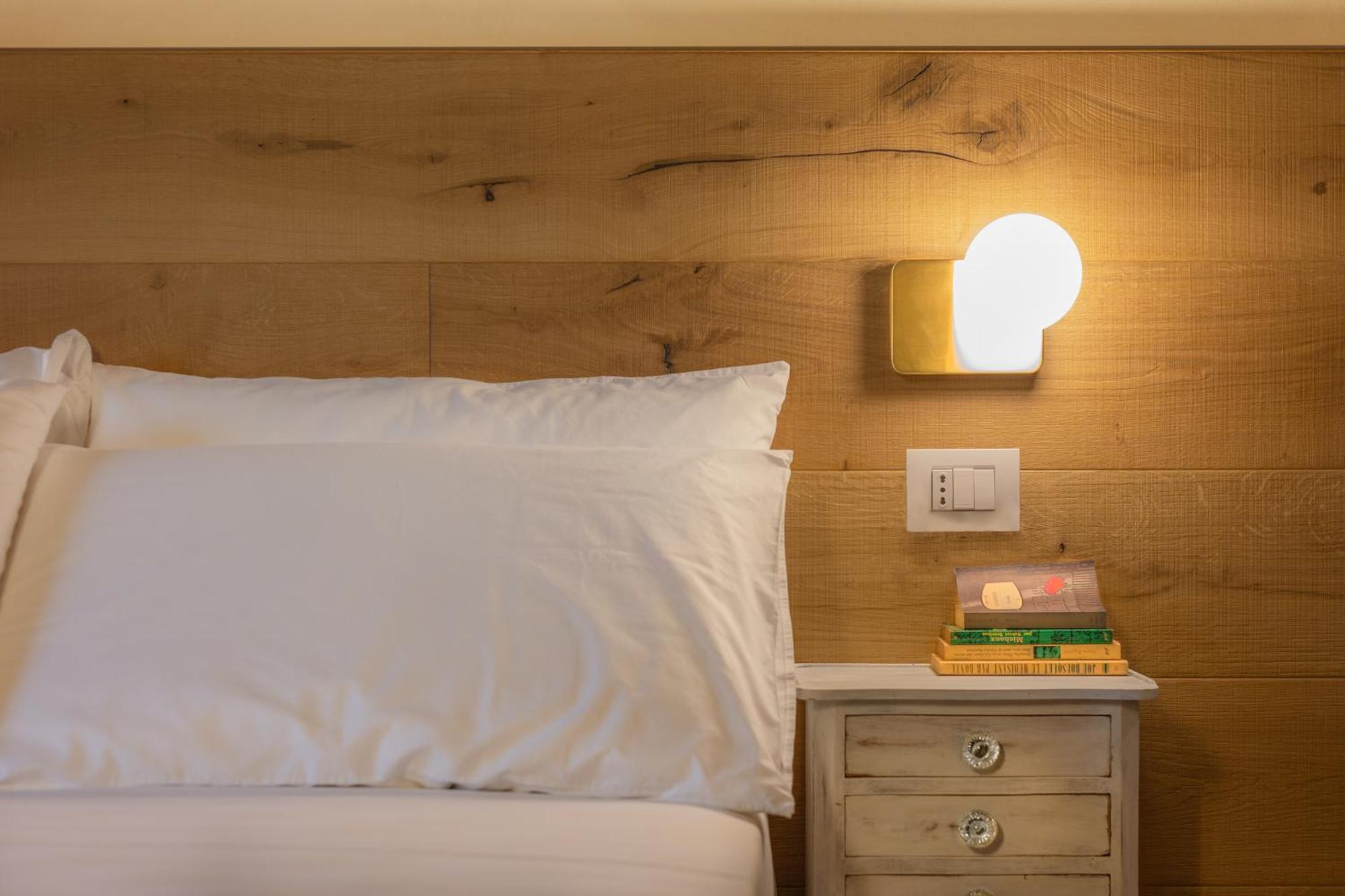 Luce Boutique Hotel Fortunago المظهر الخارجي الصورة